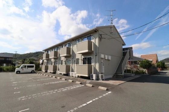 セジュール瀬戸下 A棟