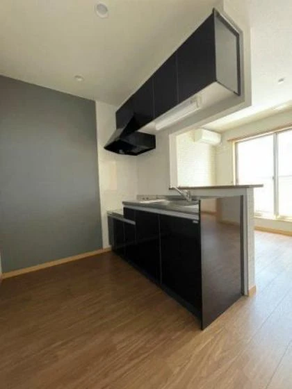 フォレスト平野B 西棟