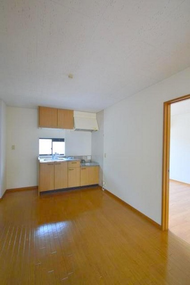 ファミーユ人見 A棟