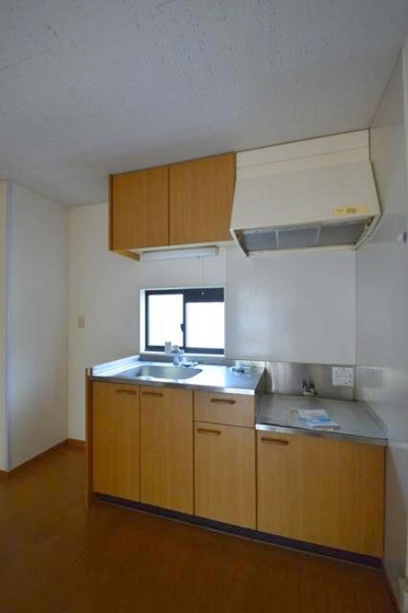 ファミーユ人見 A棟