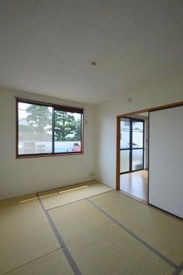 ファミーユ人見 A棟