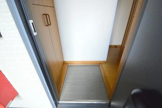 ファミーユ人見 A棟