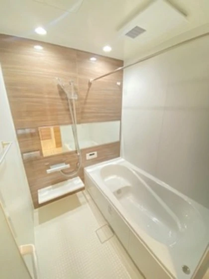 ヒルズスクエア