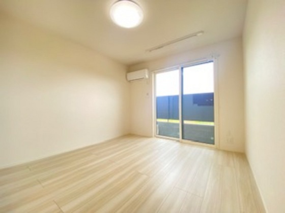 ヒルズスクエア