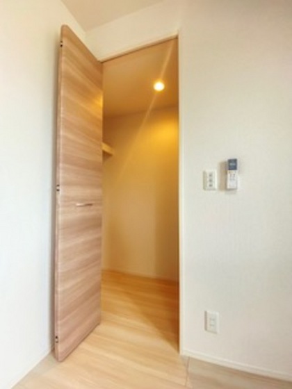 ヒルズスクエア