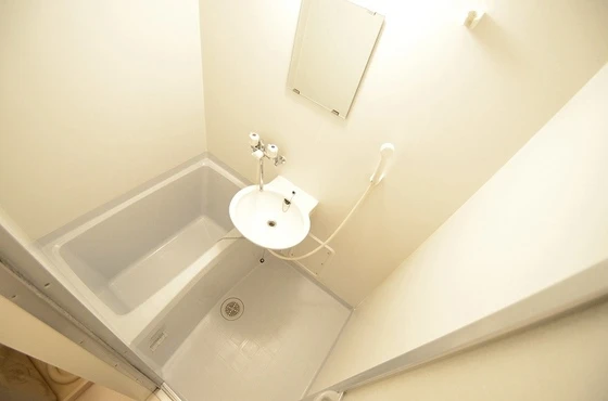 レオパレスブルースカイⅢ