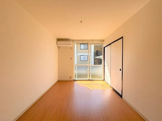 ファミーユ竹原 D