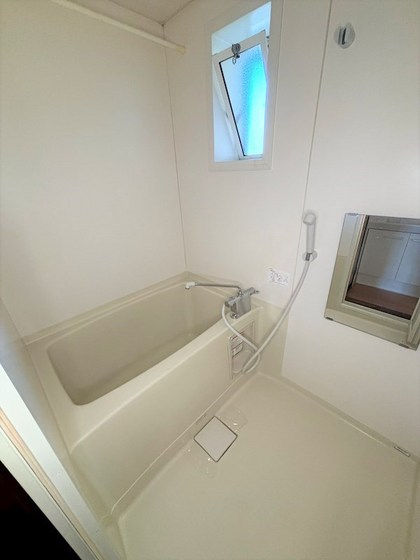 ファミーユ竹原 D