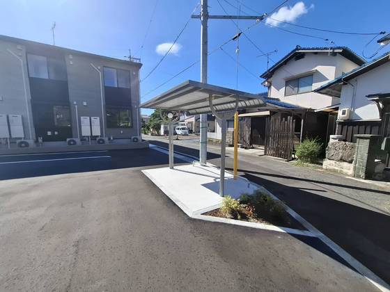 タン・ウルーズ