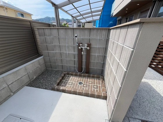 シャインコート