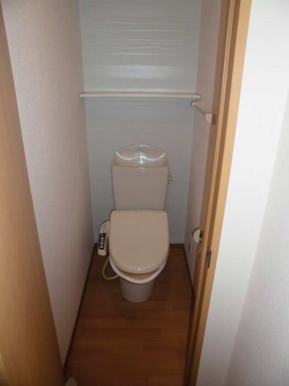 リースランド平福 B棟