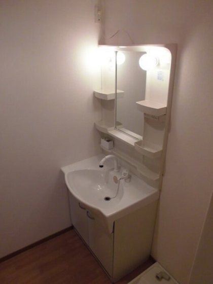 リースランド平福 B棟