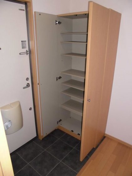 リースランド平福 B棟