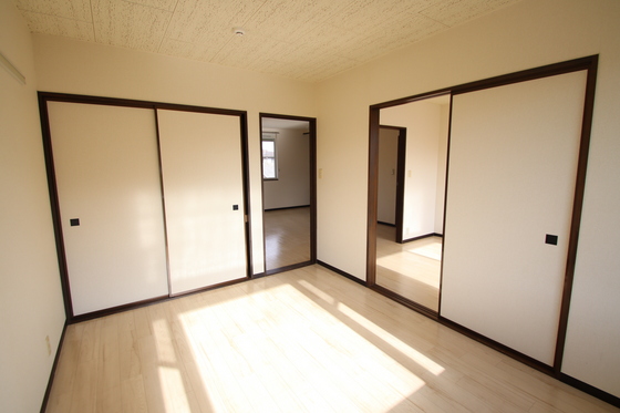 クレセント松新