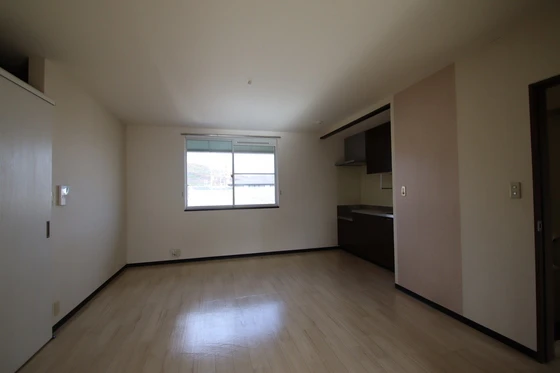 クレセント松新