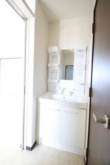 クレセント松新