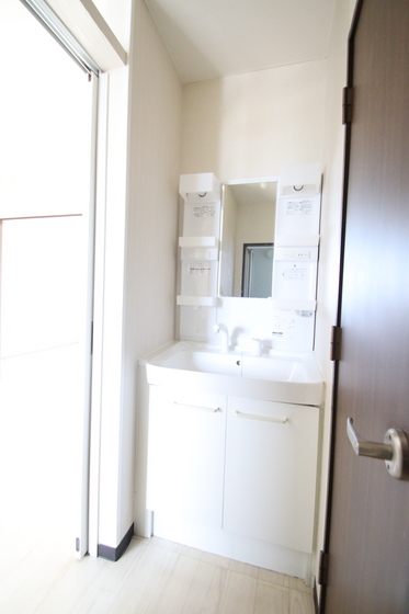 クレセント松新