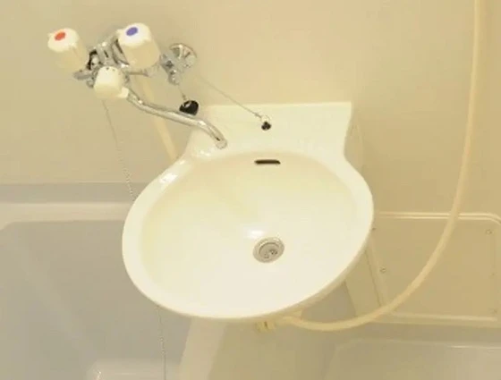 レオパレスエクレール今