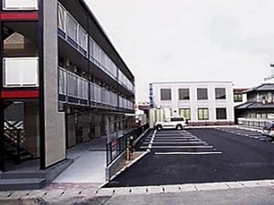 レオパレスエクレール今