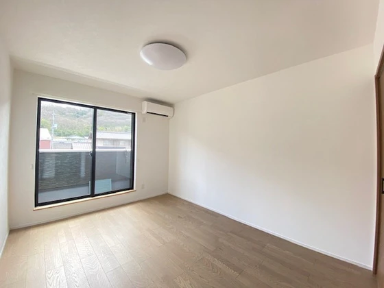 アコヤシェル津高