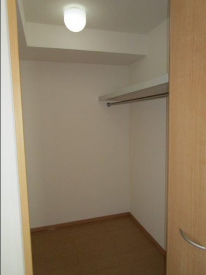 ニューカースル D棟