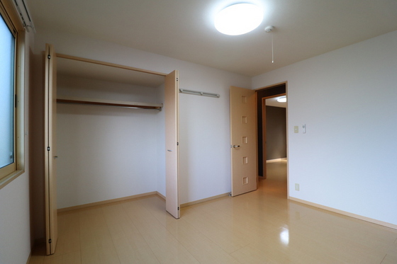 ロワジール A棟