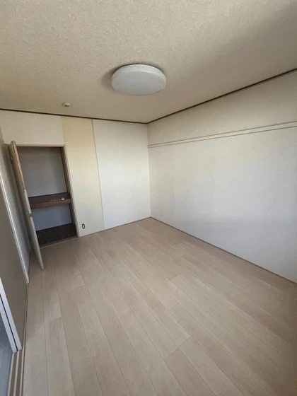 ベルメゾン西市B