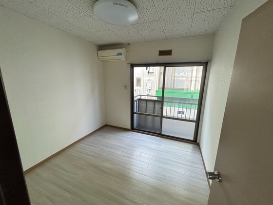 ベルメゾン西市B