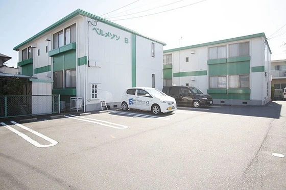 ベルメゾン西市B