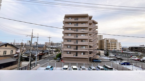 シャーメゾン上中野