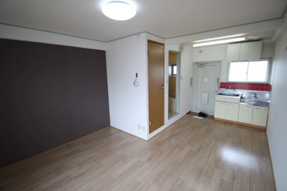 チェルシー青江 東