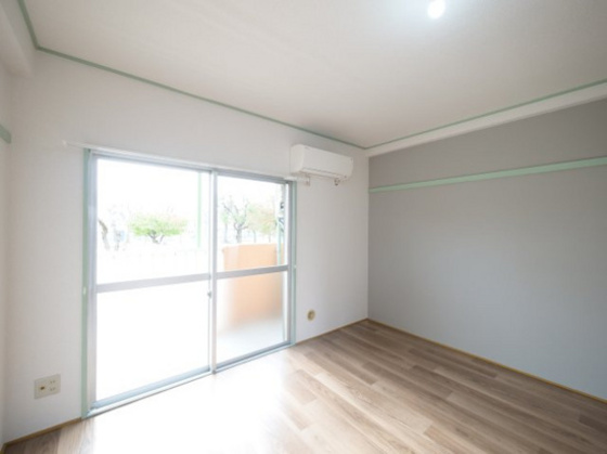 チェルシー青江 東