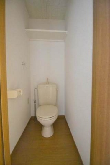 ファミーユ人見 B棟