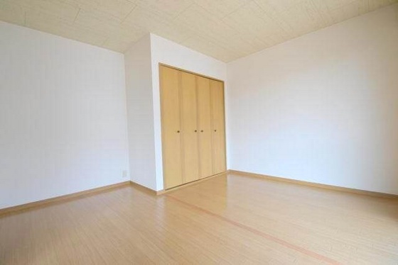 ファミーユ人見 B棟