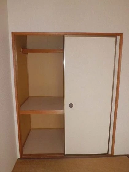 サンパレス小山 B