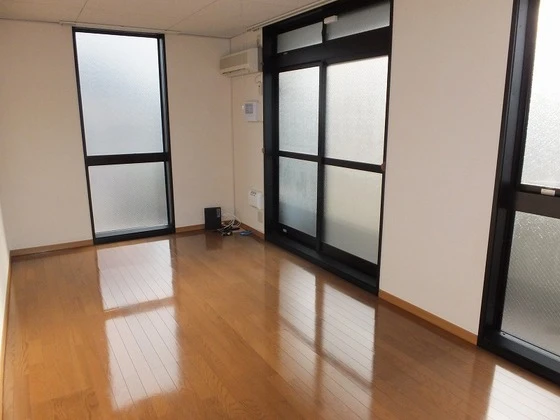 レオパレスエスペランセ