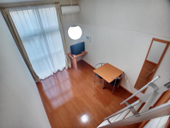 レオパレスブルースカイⅣ