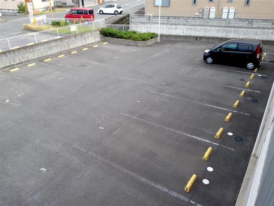 レオパレスアイボリーD