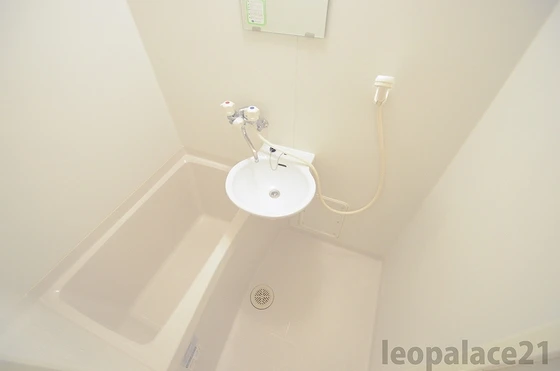 レオパレス芳田