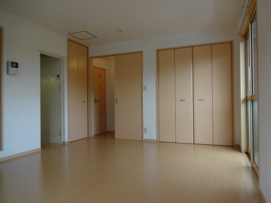 リビングタウン豊成 A棟