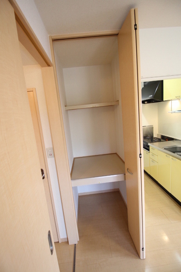 リビングタウン豊成 A棟