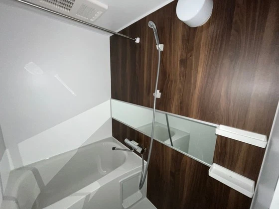 Anmut 廿日市(アンムート)