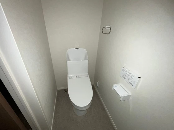 Anmut 廿日市(アンムート)