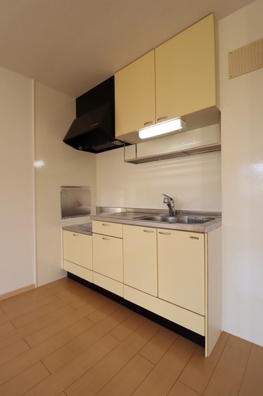 メゾンプリネール A棟