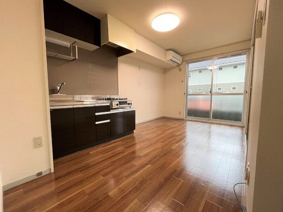 シャトル春水 B棟