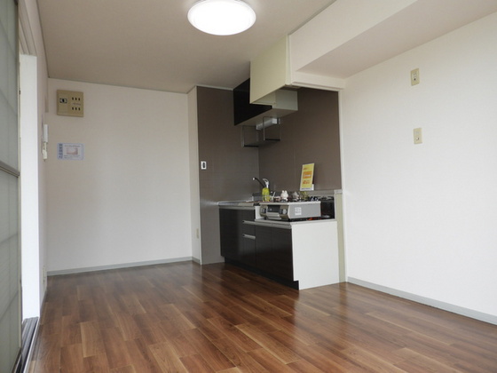 シャトル春水 B棟