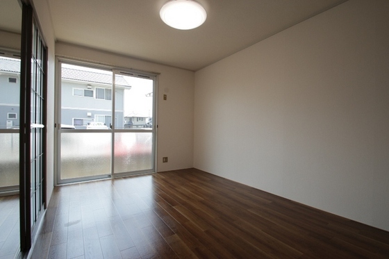 シャトル春水 B棟