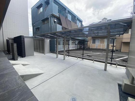 グランフィールド・イオ