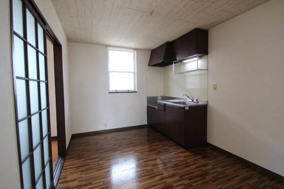 サンライズ平野 C