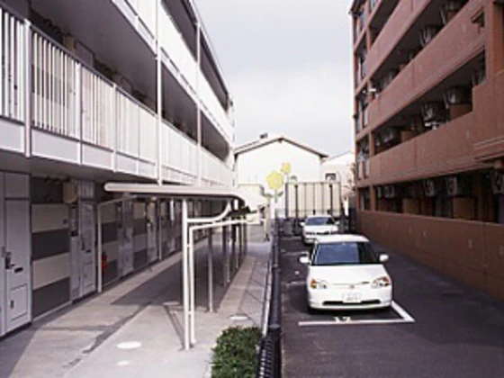 レオパレスアゼリア